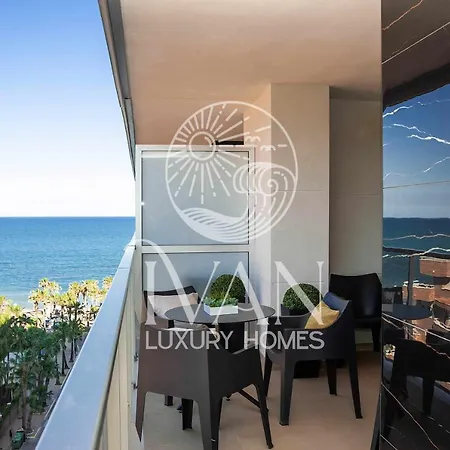 Casa Rubicer Ivan Luxuryhomes 4ªpta Norte 1ªlinea Apartment *